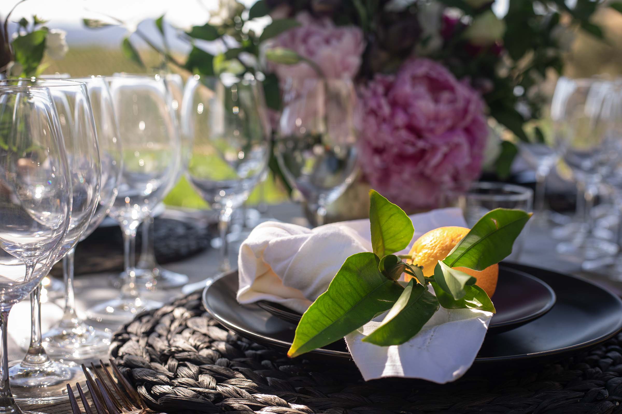 The Modern Host: How to Entertain Beautifully Without Alcohol